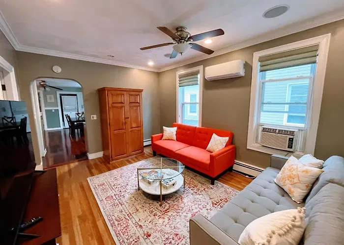 Luxury Executive Suite Harvard Allston 3 Bedrooms 2 Baths